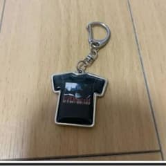 UVERworld Tシャツ型キーホルダー - メルカリ