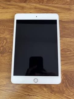 iPad mini4 32GB ジャンク バッテリー劣化 - メルカリ