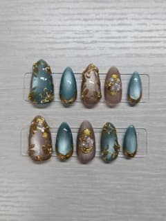 ネイルチップ ブルーマグ ゴールドマグ ゴールドライン パール ニュアンスのサムネイル