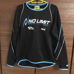 sawakiさん専用 Nishi トレーナー Ｍサイズのサムネイル