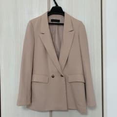 ⭐︎テーラードジャケット ベージュ⭐︎のサムネイル