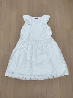 【お値下げ】earth music&ecology ワンピース ホワイト 美品のサムネイル