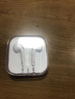 iPhoneイヤホンのサムネイル