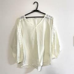 earth music&ecology トップスのサムネイル