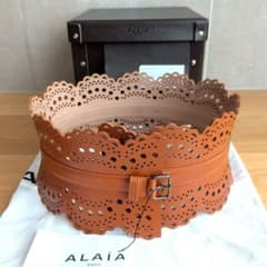 新品タグ付 ALAIA アライア レザー コルセットベルト 70 コニャック