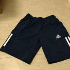 アディダス　ハーフパンツ　140cmのサムネイル