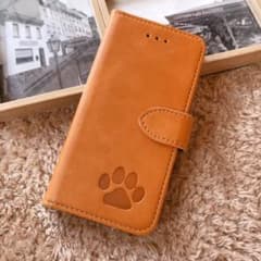 本革　iPhone13pro キャメル☆可愛い肉球　手帳型スマホケースのサムネイル