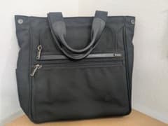 【美品】TUMI トュミ 26187D4 縦型 ビジネストートバッグ ブラック 美品】TUMI トュミ 26187D4 縦型 ビジネストートバッグ ブラック