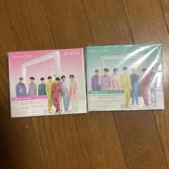 Kis-My-Ft2 Two as One 2形態セットのサムネイル