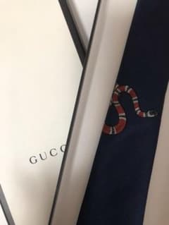 GUCCI 蛇ネクタイのサムネイル