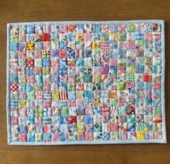 パッチワークキルト　フィードサックの三角のキルト パッチワークキルト フィードサックの三角のキルト パッチワークキルト