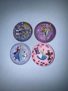 Disney Characters 刺繍缶バッジ ビスケットのサムネイル