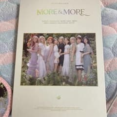 TWICE『MORE&MORE』のサムネイル