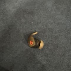 beats fit pro 右のサムネイル