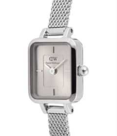 【美品】腕時計 日本限定Quadro Mini レトロなキューブ型 シルバー