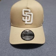 New Era 9FORTY ベージュキャップのサムネイル