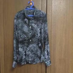 トルネードマート 柄シャツのサムネイル