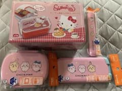 ちいかわ 弁当箱 引フタトリオ 箸 3点セットとハローキティ ランチボックス