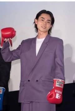 メンズセットアップ 紫 菅田将暉風 古着のサムネイル