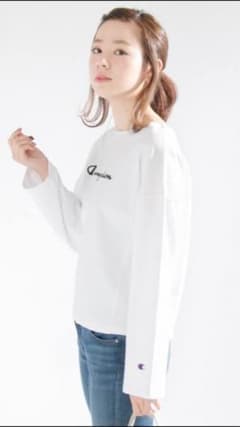 梨沙子さん専用 アーバンリサーチ チャンピオン トップスのサムネイル
