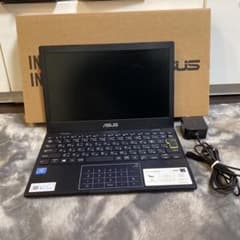 ASUS ノートPCのサムネイル