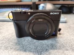 ソニー サイバーショット DSC-RX100M3のサムネイル