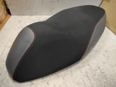 SE44J 3型 シグナスX 純正シート 目立つ破れなくまだまだ綺麗？ - メルカリ