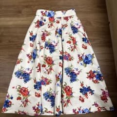 花柄フレアスカート ウエスト62-66cmのサムネイル