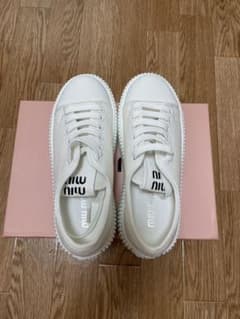 MIUMIU スニーカー 23cmのサムネイル