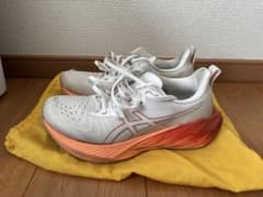 asics NOVABRAST3 25.5cmのサムネイル