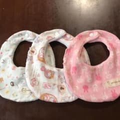 ハンドメイドスタイ　三枚組のサムネイル