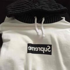 Supreme×COMME des GARCONSのサムネイル