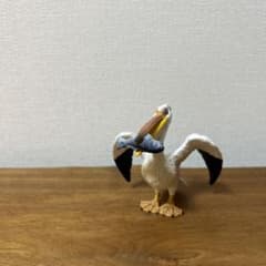 PAPO パポ　ペリカンフィギュア 魚付き　2011 PAPO パポ ペリカンフィギュア 魚付き 2011 - メルカリ