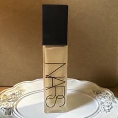 NARS ナチュラル ロングウェア ファンデーション　04793