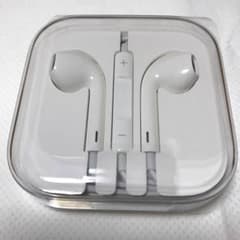 まゅ様専用❤iPhone イヤホン 正規品 ⭐️新品⭐️2個セットのサムネイル