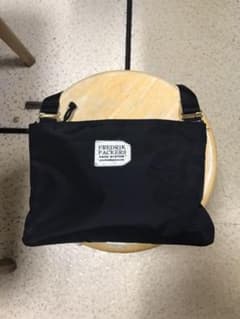FREDRIKPACKERSサコッシュのサムネイル