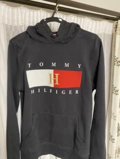 TOMMY HILFIGERパーカー　1日限定セール中のサムネイル