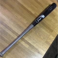 スラッガー 木製バットのサムネイル