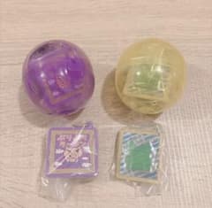 Crayon Shin-chan and Dagashin-chan (2 types) set for sale.