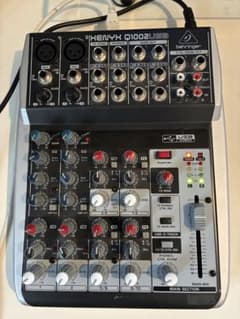Behringer XENYX Q1002USB アナログミキサー 本体 - メルカリ