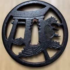 名品・刀装小道具・赤坂鐔『住吉大社の図』　アンティーク・武具・刀剣・鐔 名品・刀装小道具・赤坂鐔『住吉大社の図』 アンティーク・武具・刀剣