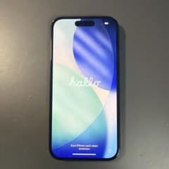 Apple iPhone 16 本体 ブラックのサムネイル