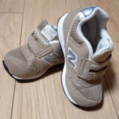 ニューバランス　12.5のサムネイル