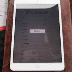 iPad mini Wi-Fiモデル　16ギガシルバーのサムネイル