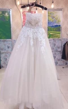 ウェディングドレス 結婚式のサムネイル