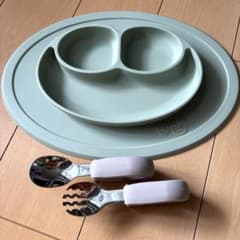 ezpz シリコンプレート スプーン フォーク セット 離乳食のサムネイル