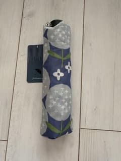 新品　折りたたみ傘のサムネイル