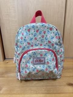 【値下げしました！】　Cath Kidston 花柄　リュック　ミニのサムネイル