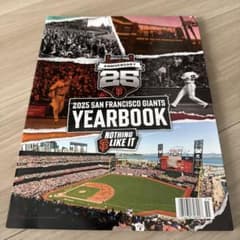 2025 San Francisco Giants Yearbookのサムネイル