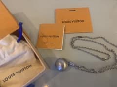 【新品】　LOUIS VUITTON ヴィトン　ネックレス　チャーム　【希少】のサムネイル